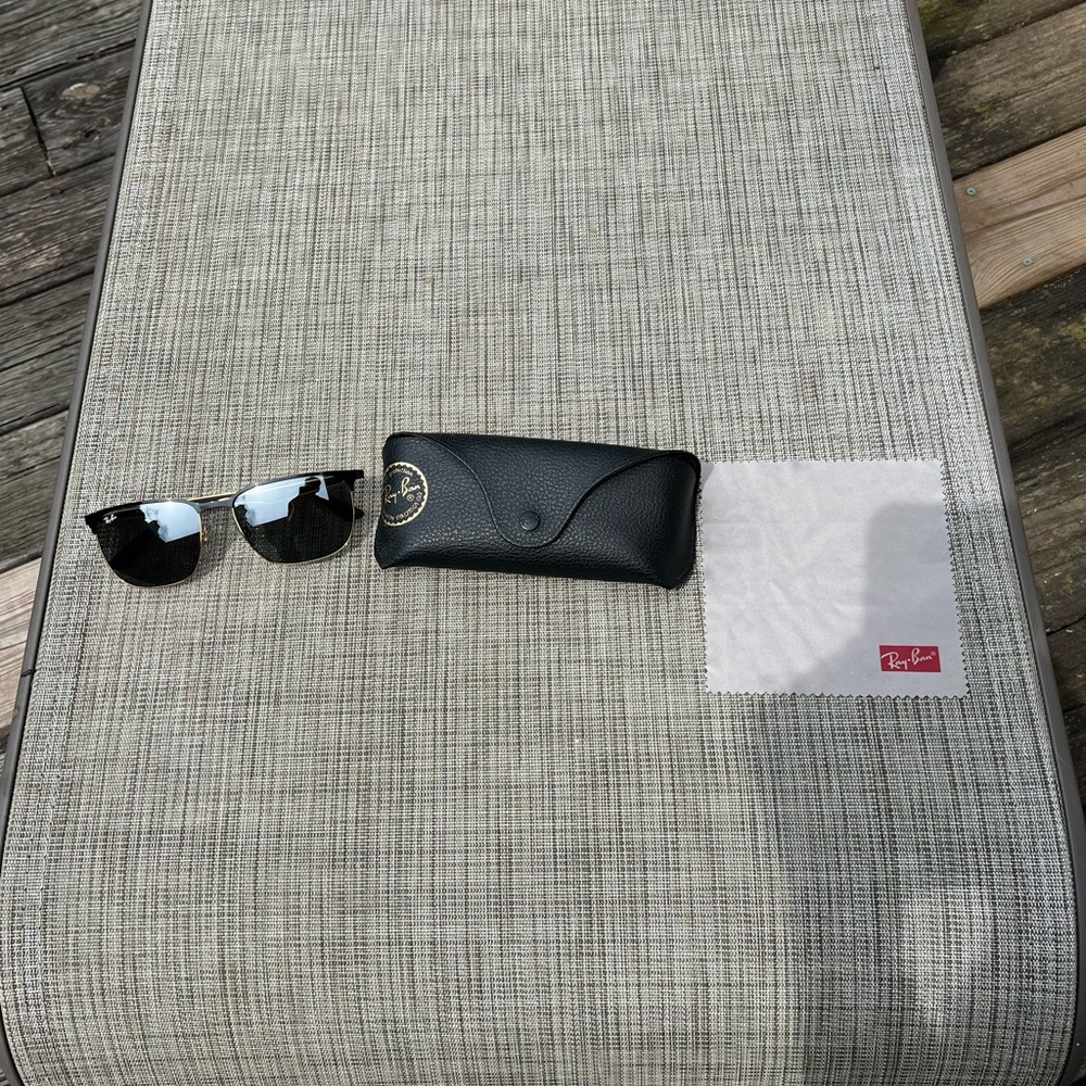 Ray-Ban RB3569 Men's Sunglasses-Black/Gold, Excellent condition, barely worn.